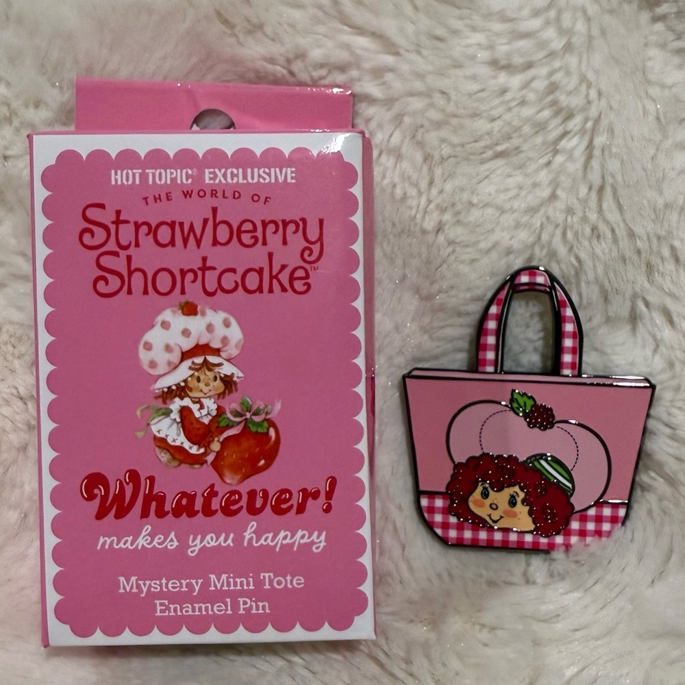 Whatever! Makes You Happy Strawberry Shortcake Tote Blind Box Enamel Pin